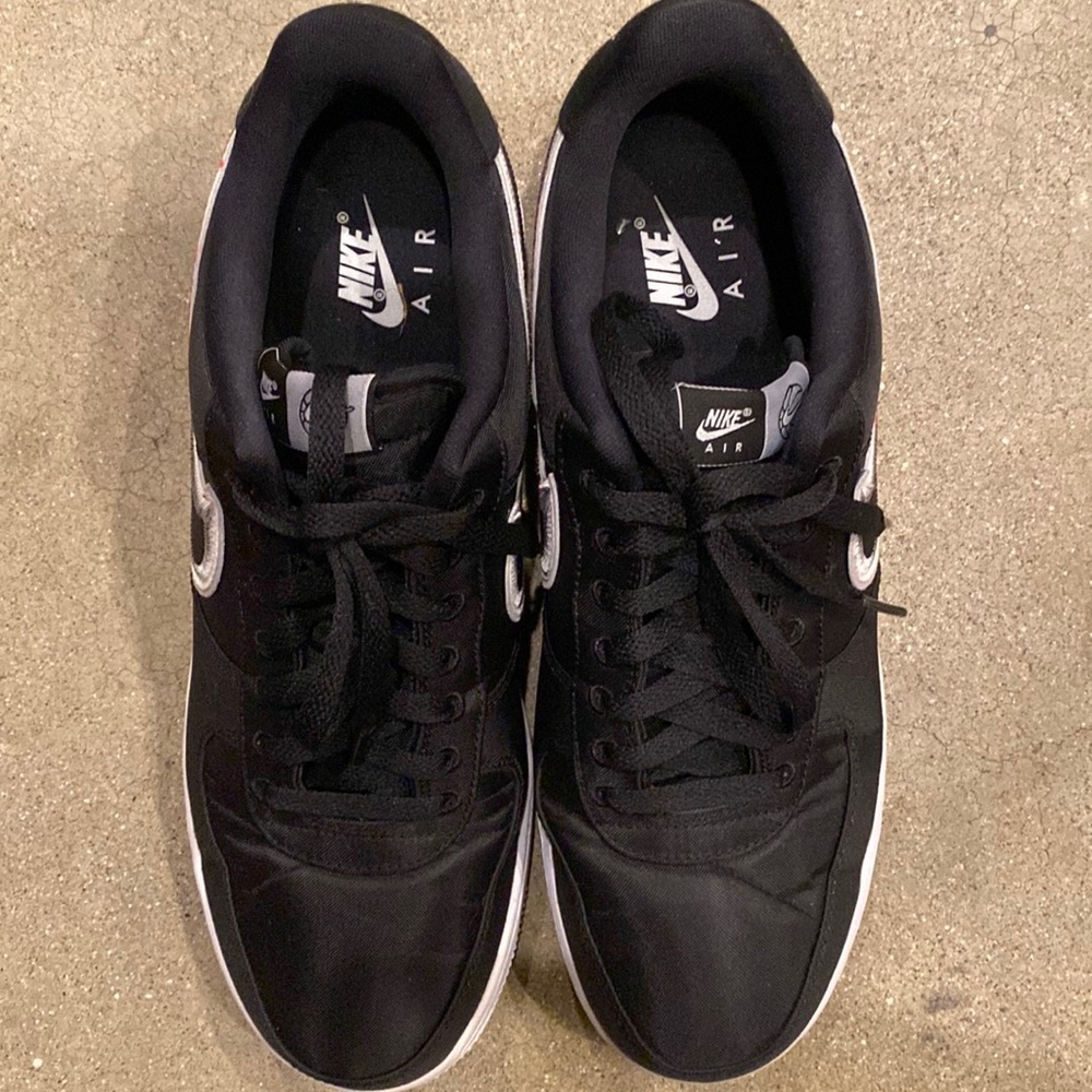 Nike shoes, almost new